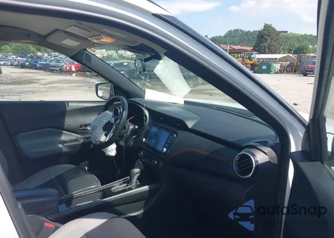 2023 Nissan Kicks Sr Xtronic Cvt from USA, damaged, VIN 3N1CP5DV1PL503676